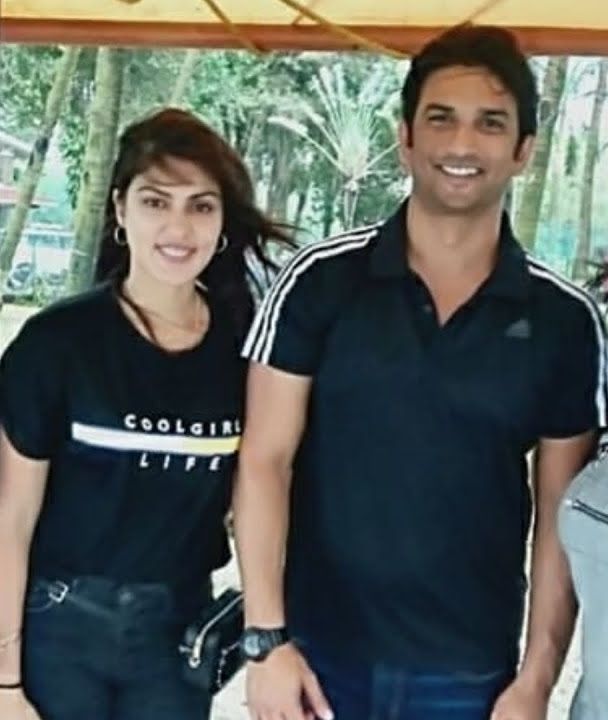 sushant singh rajpur with rhea chakraborty