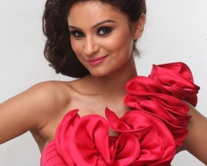 dimpy ganguly cute face