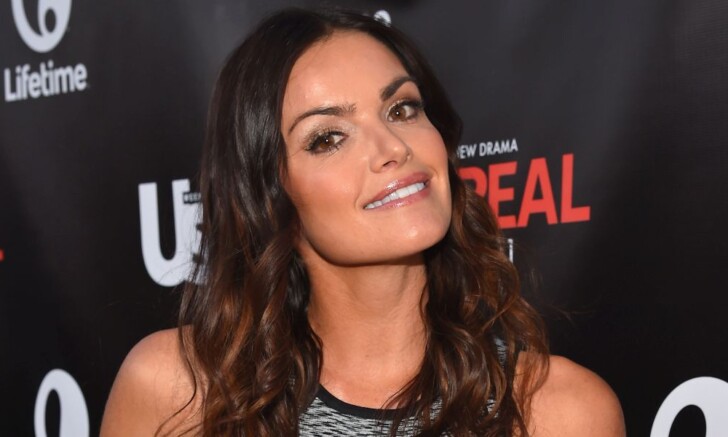 Courtney Robertson Height Weight Body Measurements