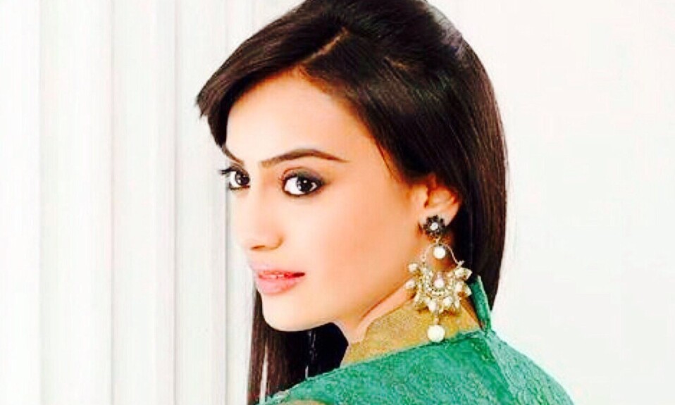 surbhi jyoti wallpaper