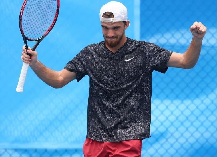 TENNIS on X: Tomas Machac ain't going away. Down a break earlier