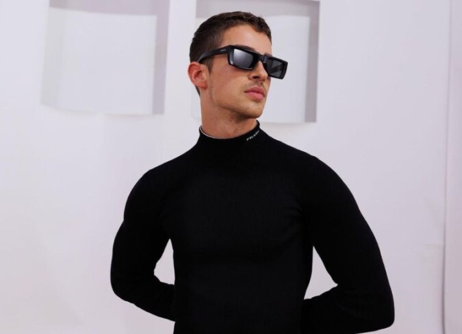 Manu Ríos Bio, Age, Gay, Family, Height, Weight, Career, Girlfriend