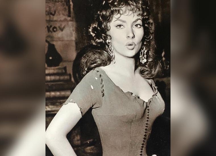 Gina Lollobrigida Early Life