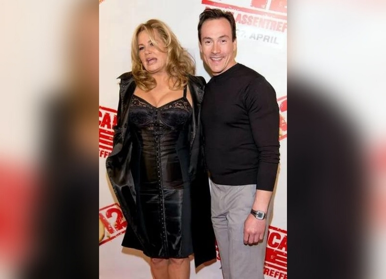 Jennifer Coolidge And Tom Mahoney