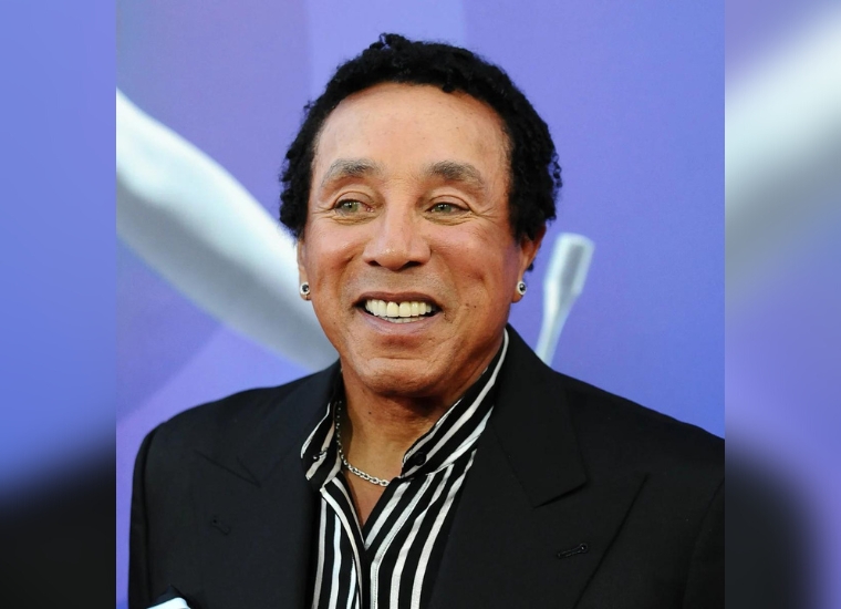 Smokey Robinson' Has Undergone Plastic Surgery