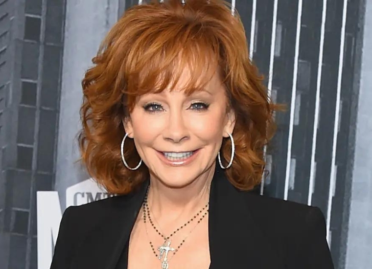 Reba McEntire Plastic Surgery 2024